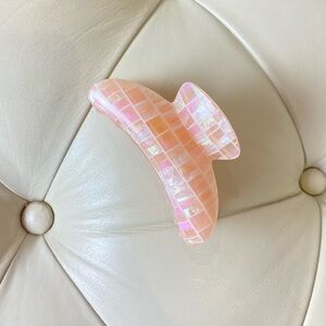 Machete Grande Heirloom Claw Clip in Apricot Shell Checker 🍑✨